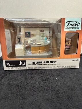 Funko Mini Moments The Office - Pam Beesly Desk Playset